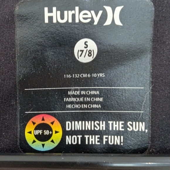 Hurley boys swim shirt - Picture 4 of 7
